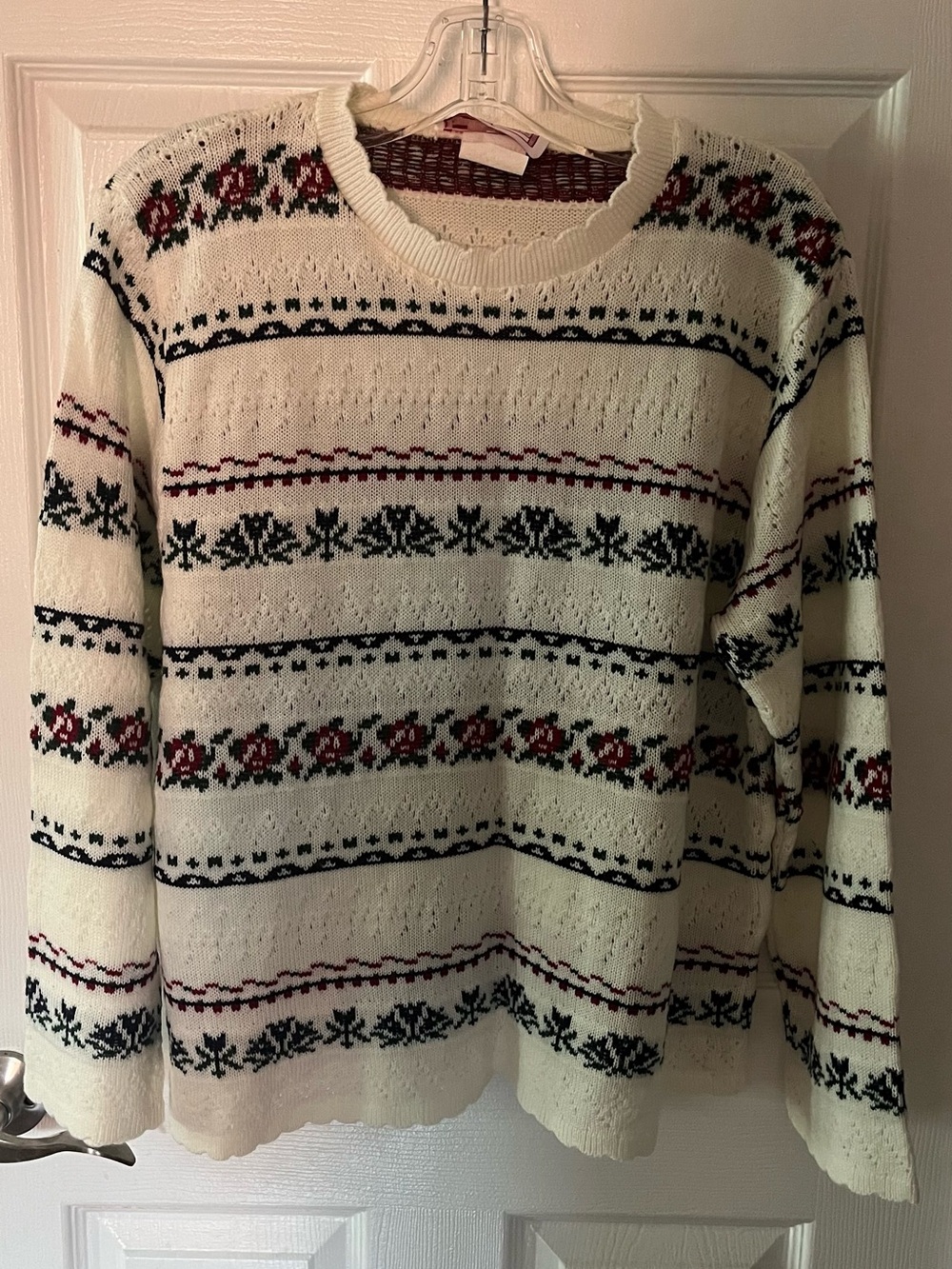 Vintage Cream Fair Isle Crewneck Sweater with Green, Navy & Red Pattern